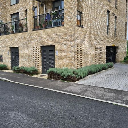 Pass The Keys Stunning And Spacious Modern Flat - Own Car Park CBG Eksteriør billede