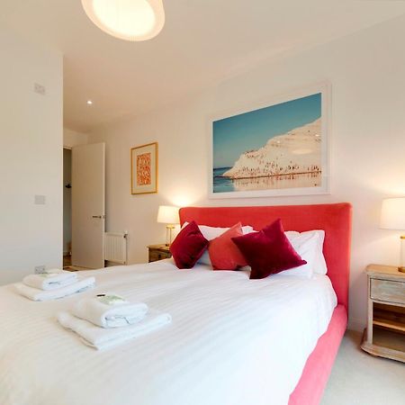 Pass The Keys Stunning And Spacious Modern Flat - Own Car Park CBG Eksteriør billede