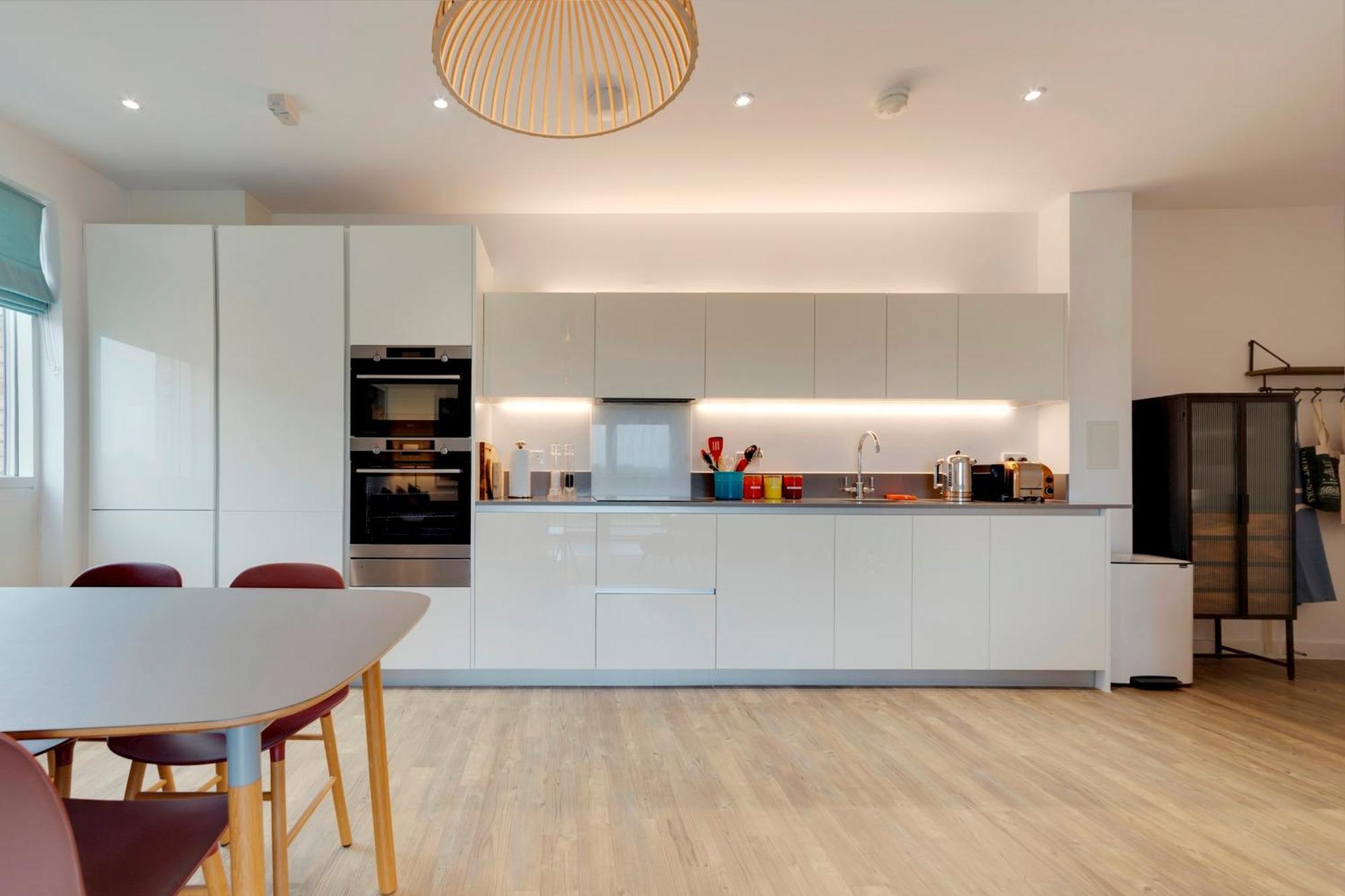 Pass The Keys Stunning And Spacious Modern Flat - Own Car Park CBG Eksteriør billede