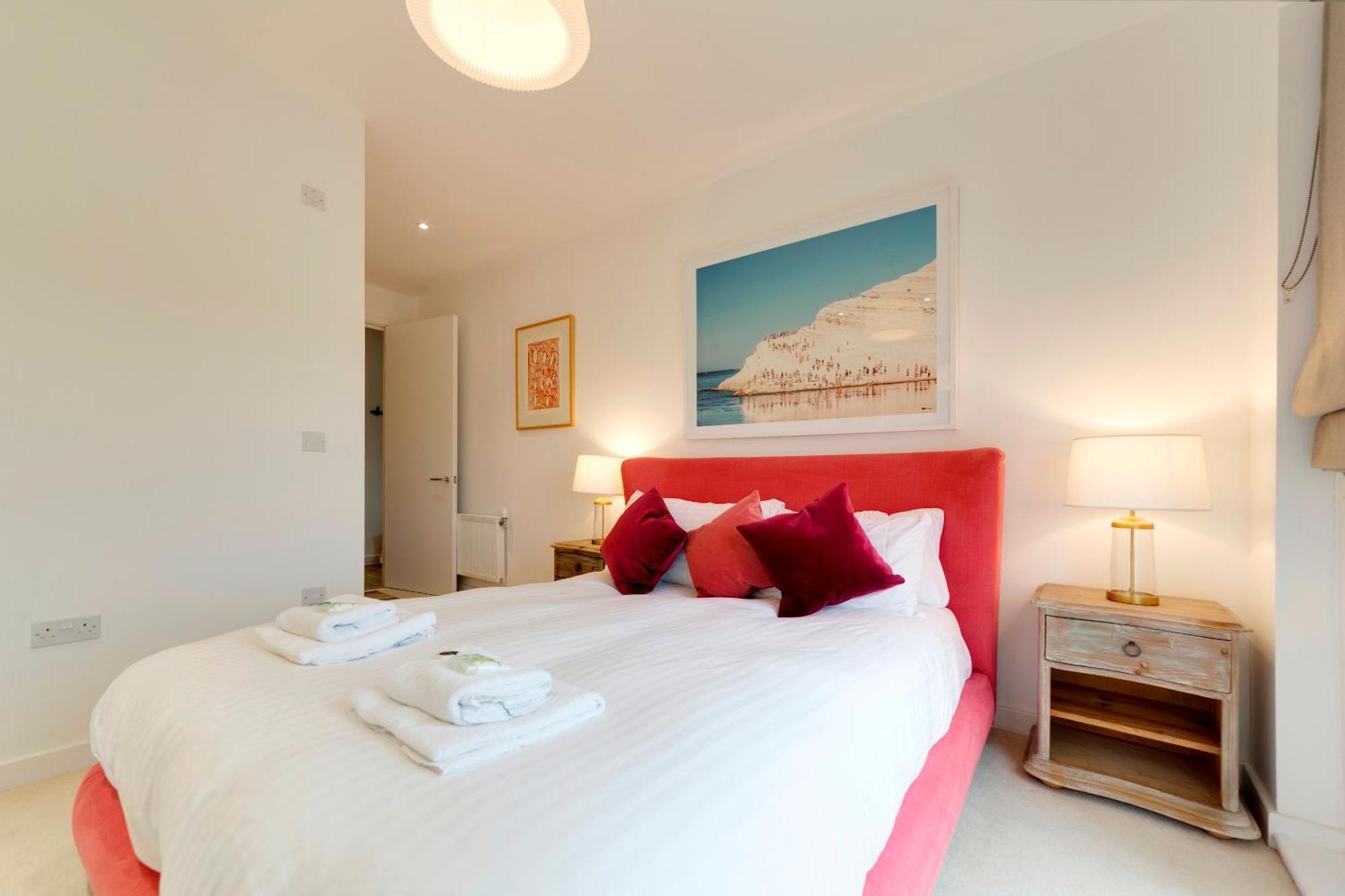 Pass The Keys Stunning And Spacious Modern Flat - Own Car Park CBG Eksteriør billede